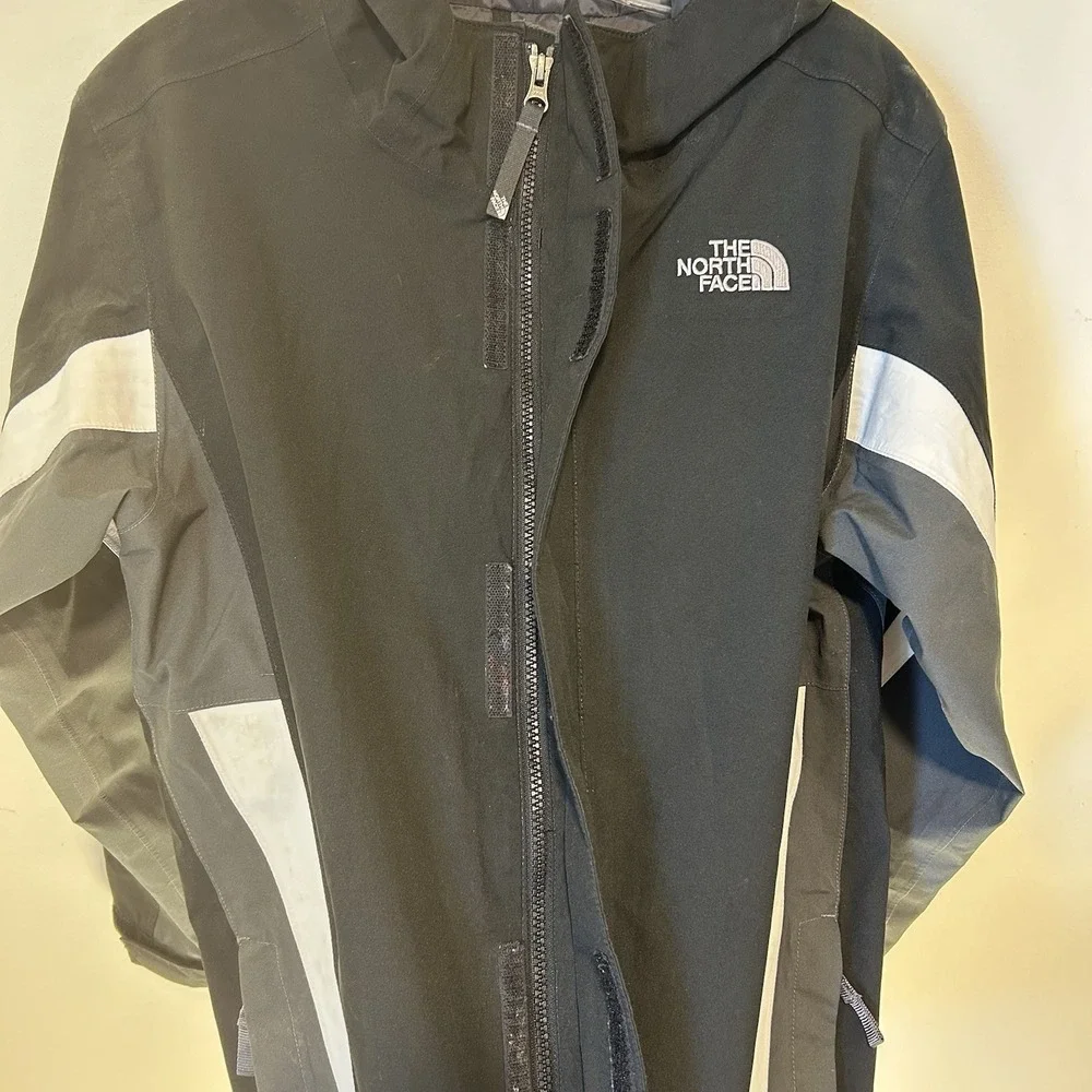 The North Face YOUTH Hyvent Windbreaker Jacket Size L 14-16 Black/White NO LINER